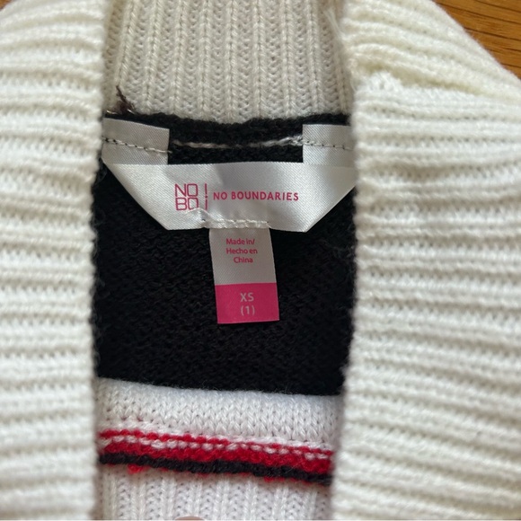No Boundaries Christmas Sweater Dress in XS / Juniors size 1 - Picture 3 of 3